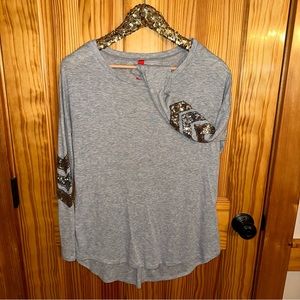 ✨ Boutique | sequin elbow top